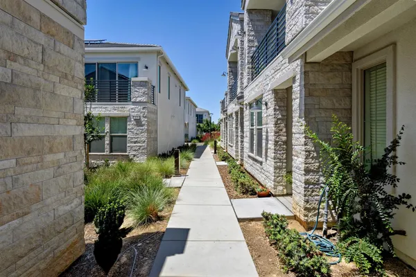 $375,000 | 484 West Balsam Lane, Clovis, CA 93611