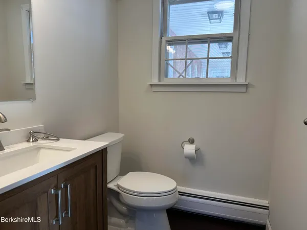 $3,200 | 181 Park Avenue, Unit A, Dalton, MA 01226
