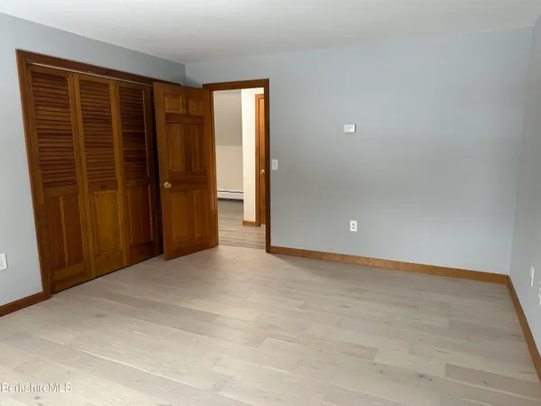 $3,200 | 181 Park Avenue, Unit A, Dalton, MA 01226