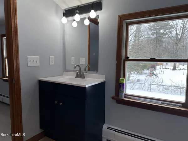 $3,200 | 181 Park Avenue, Unit A, Dalton, MA 01226