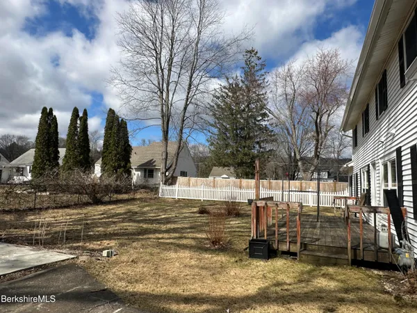 $3,200 | 181 Park Avenue, Unit A, Dalton, MA 01226