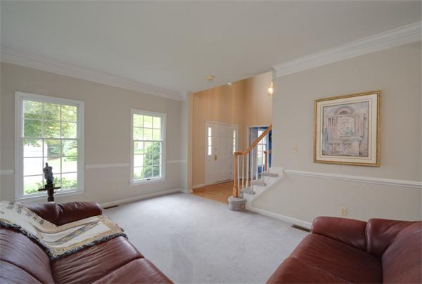 42 Forge Road Sharon, MA 02067 - Photo 6 of 10 Gallery Image 6