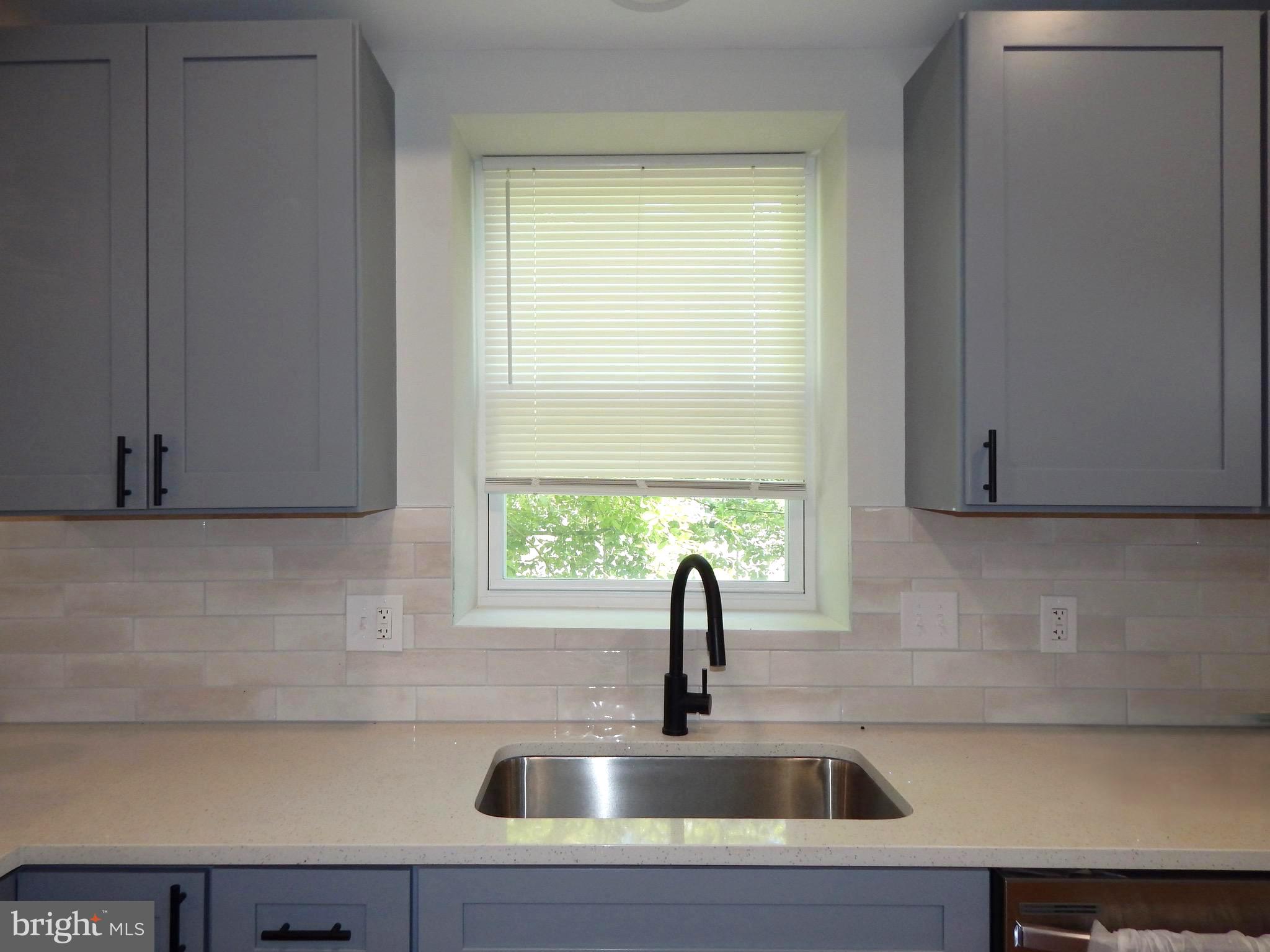 301 Cornwall Street Baltimore, MD 21224 - Photo 6 of 17