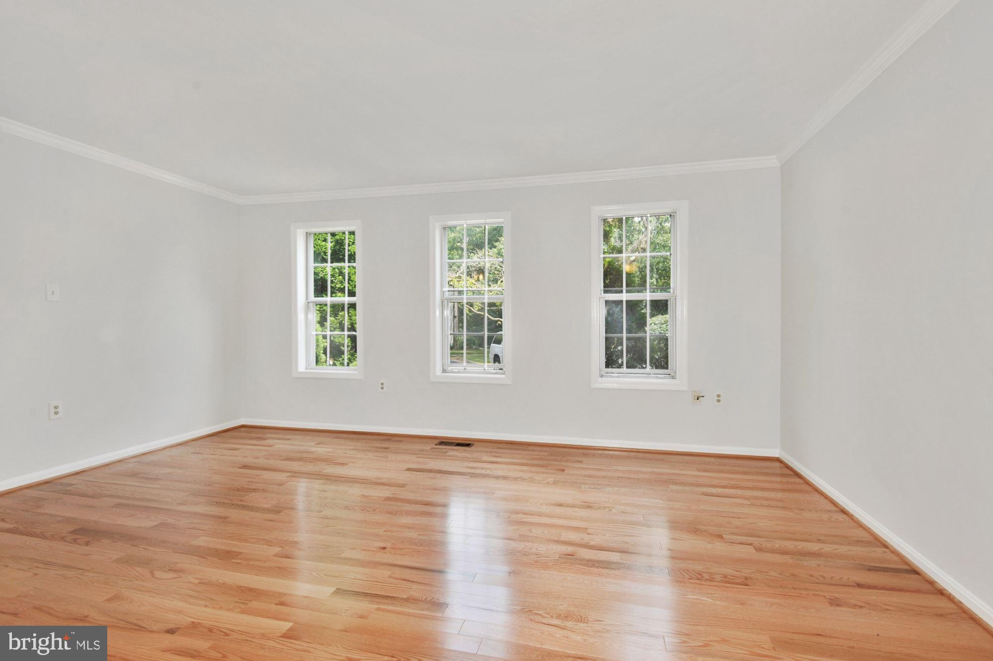 11951 Sentinel Point Court Reston, VA 20191 - Photo 4 of 42