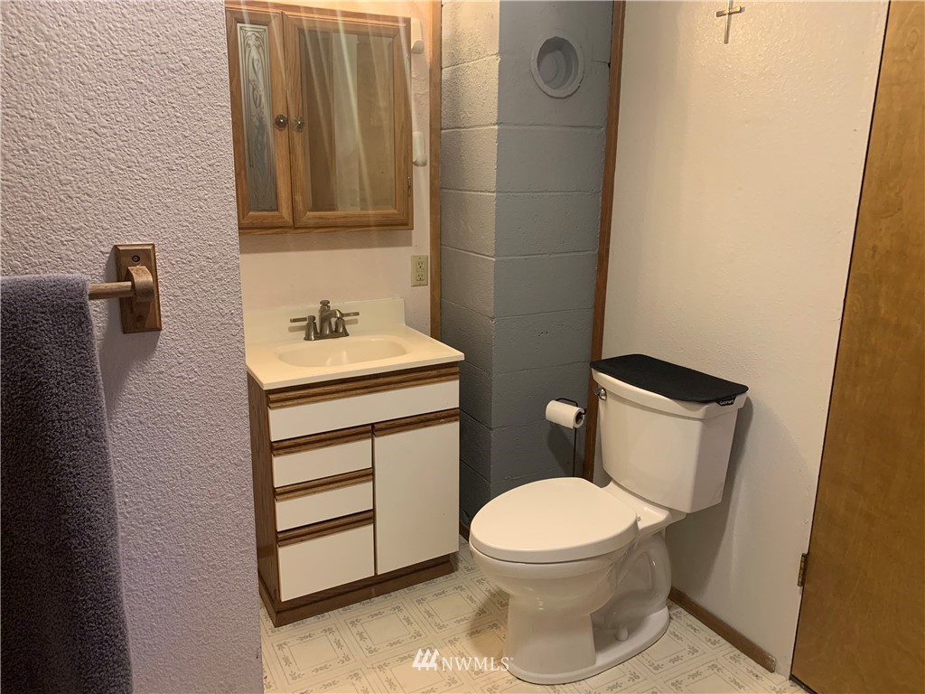 26521 Johns Road East Buckley, WA 98321 - Photo 14 of 25 Gallery Image 14