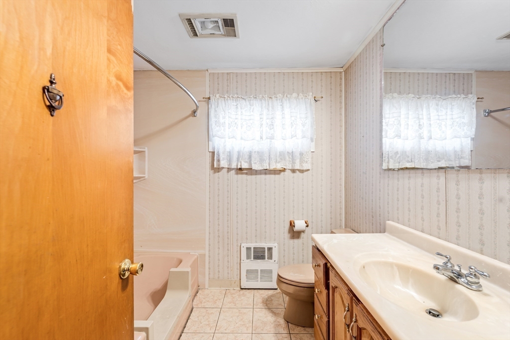 261 West Allen Ridge Road Springfield, MA 01118 - Photo 20 of 31