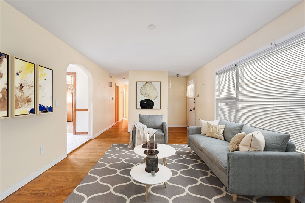 261 West Allen Ridge Road Springfield, MA 01118 - Photo 2 of 31