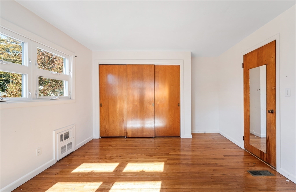 261 West Allen Ridge Road Springfield, MA 01118 - Photo 22 of 31