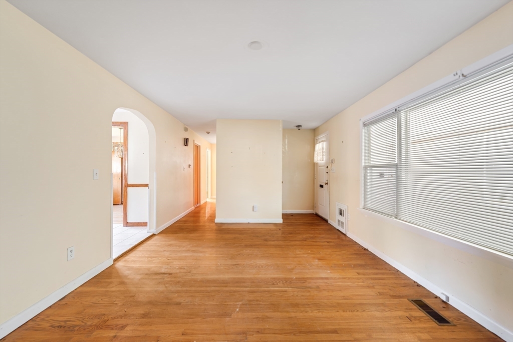 261 West Allen Ridge Road Springfield, MA 01118 - Photo 26 of 31