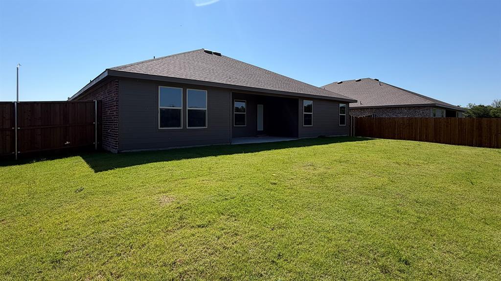 1921 Reveille Way Terrell, TX 75160 - Photo 27 of 30