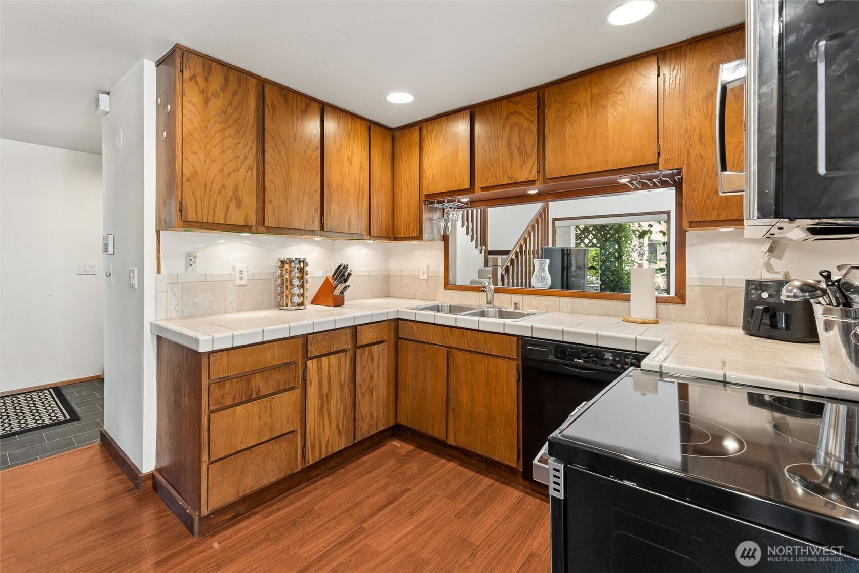2407 Southeast 8th Place Renton, WA 98057 - Photo 5 of 15