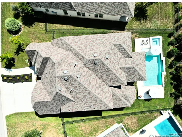 $1,089,000 | 7011 Cantera Manor Boulevard, San Antonio, TX 78256