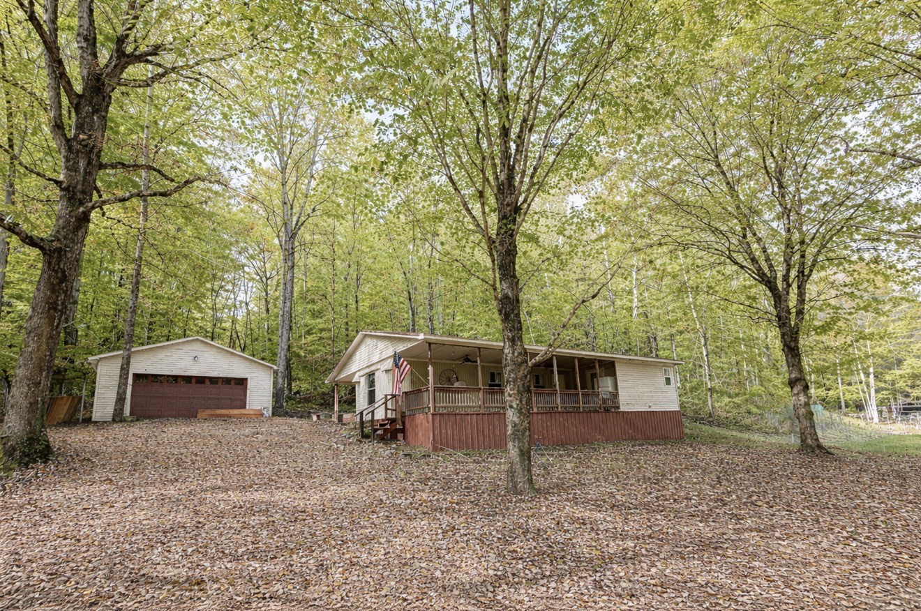 135 Haylee Road Waverly, TN 37185 - Photo 1 of 25 Gallery Image 1