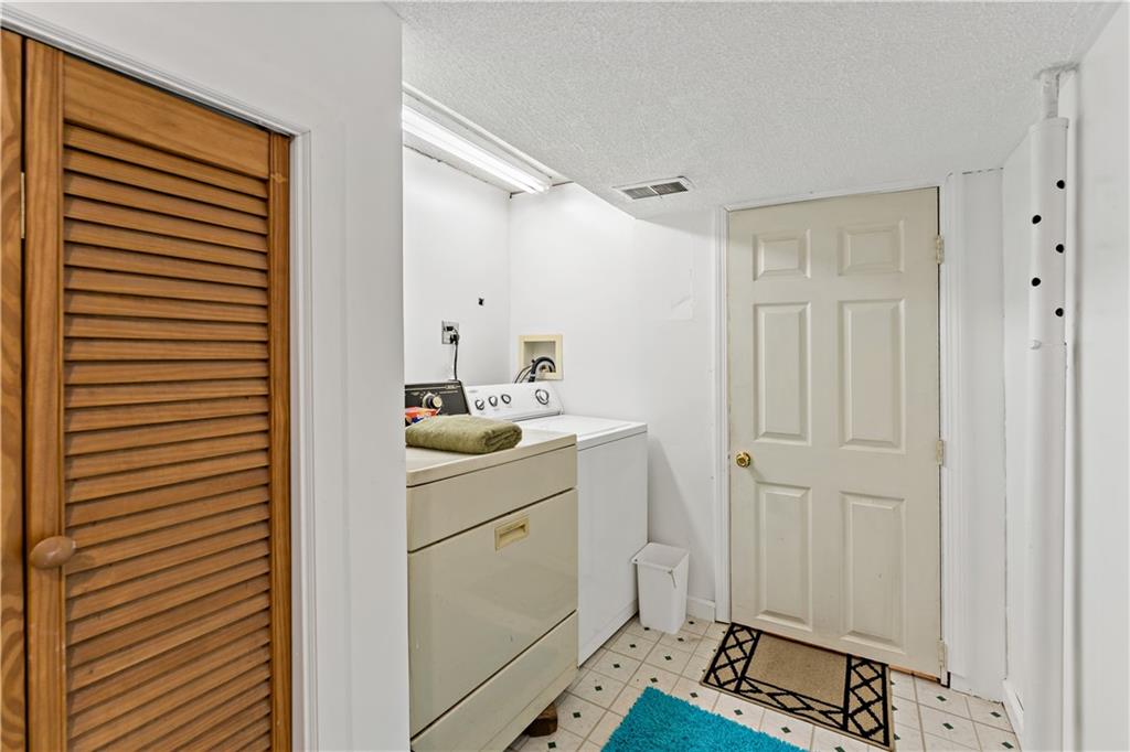 630 Walker Road Elizabeth, PA 15037 - Photo 17 of 27 Basement/Laundry