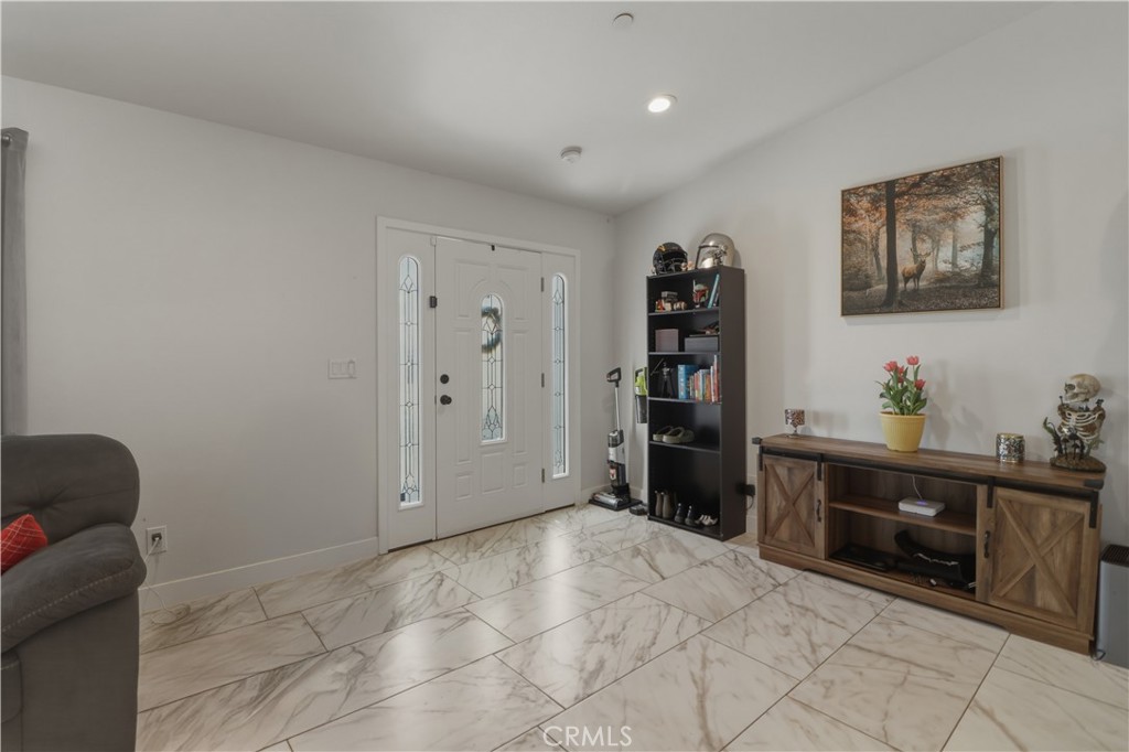 15688 Winnebago Road Apple Valley, CA 92307 - Photo 8 of 22