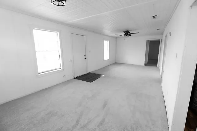 $90,000 | 608 East Navasota Street, Groesbeck, TX 76642