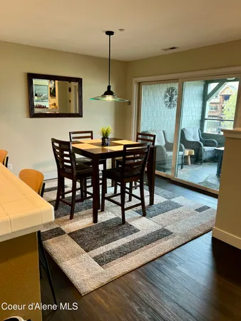 $668,900 | 4724 South Arrow Point Drive, Unit 104, Harrison, ID 83833