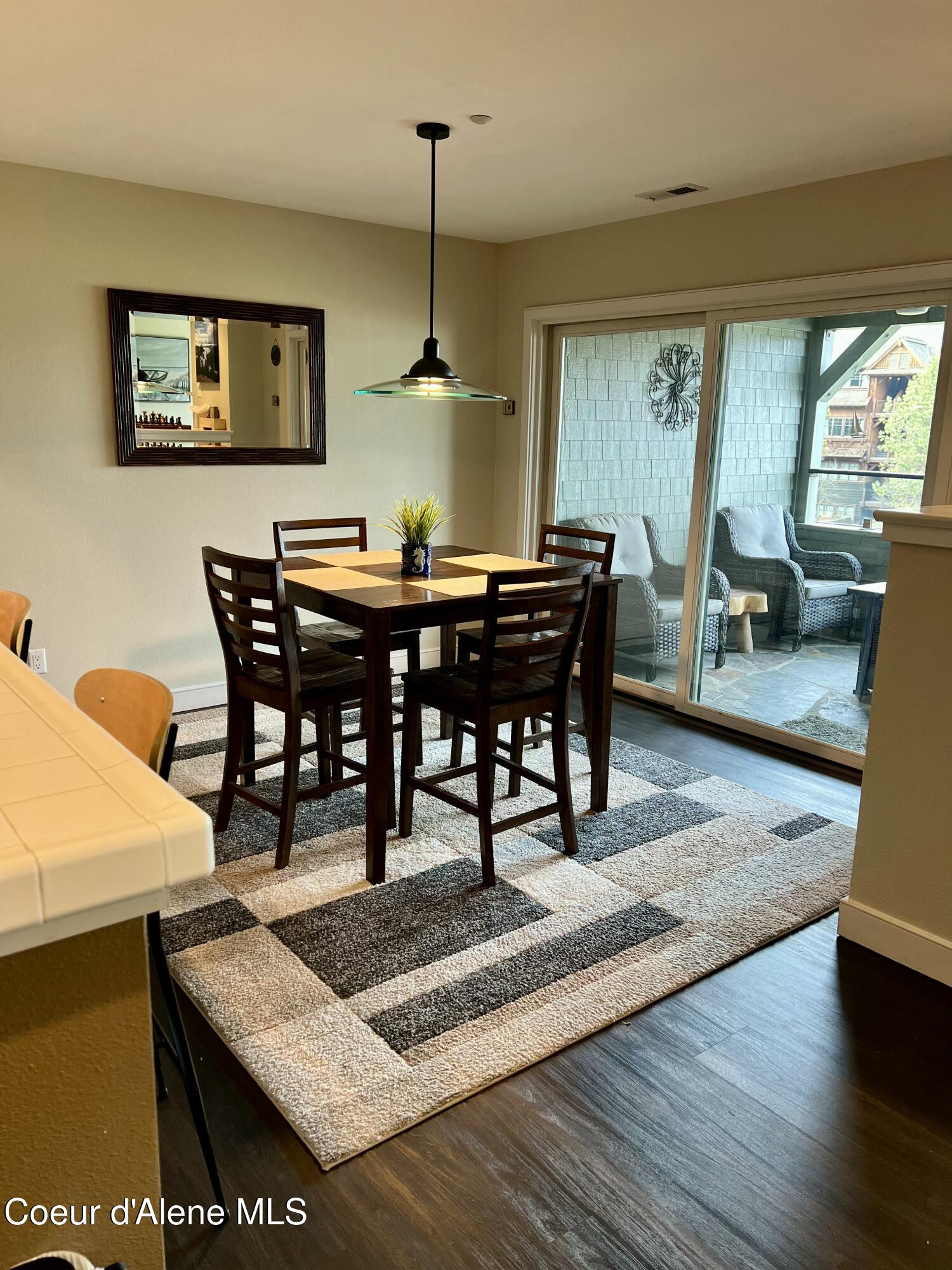 4724 South Arrow Point Drive, Unit 104 Harrison, ID 83833 - Photo 5 of 14 IMG_8620