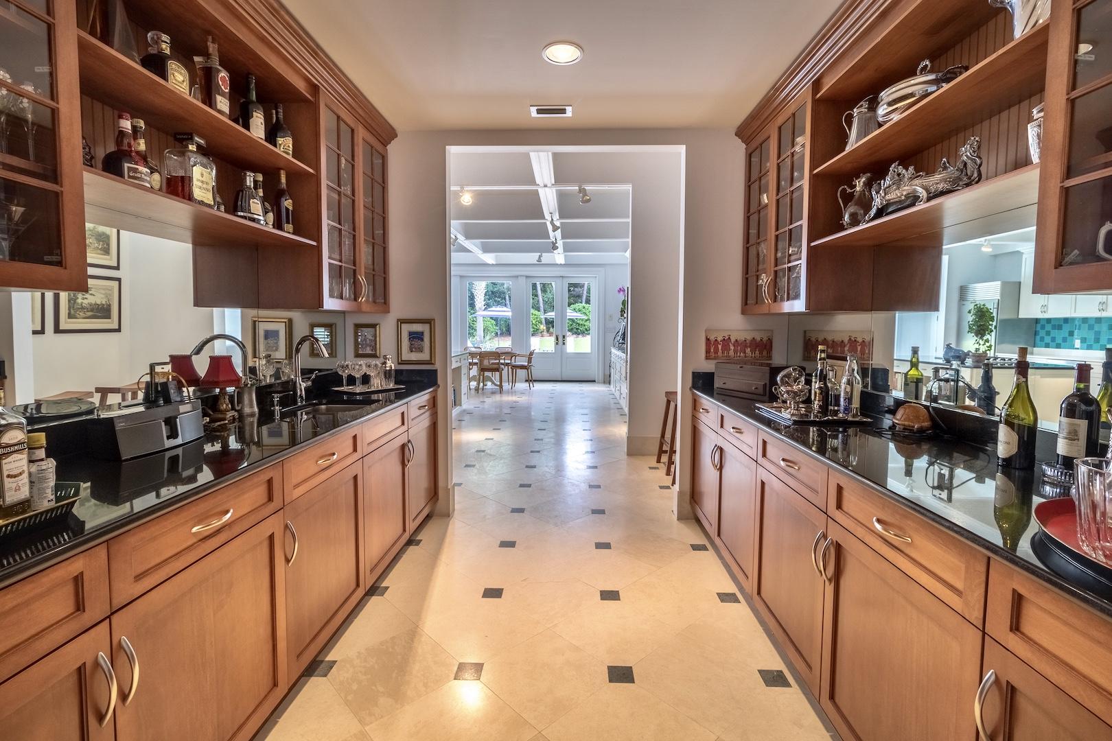 333 Emerald Ridge Santa Rosa Beach, FL 32459 - Photo 19 of 60 Butlers Pantry