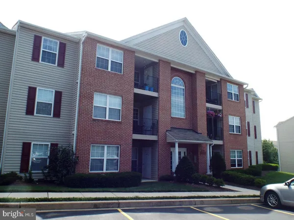 $239,900 | 3840 Normandy Drive, Unit 1B, Hampstead, MD 21074