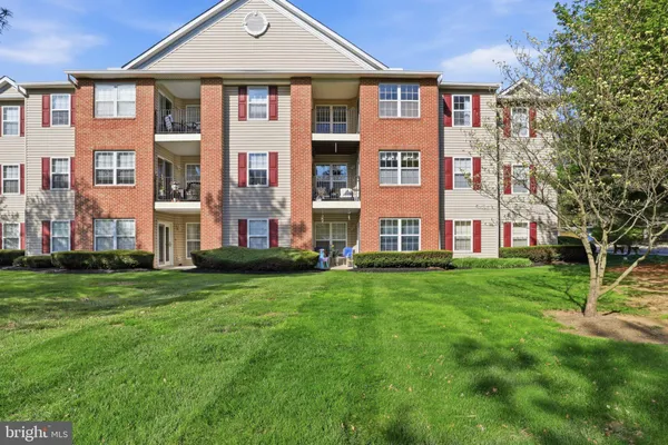 $239,900 | 3840 Normandy Drive, Unit 1B, Hampstead, MD 21074
