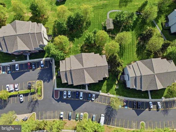 $239,900 | 3840 Normandy Drive, Unit 1B, Hampstead, MD 21074