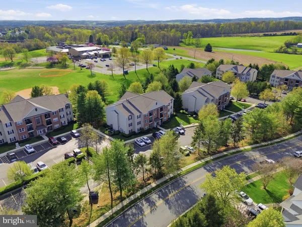 $239,900 | 3840 Normandy Drive, Unit 1B, Hampstead, MD 21074