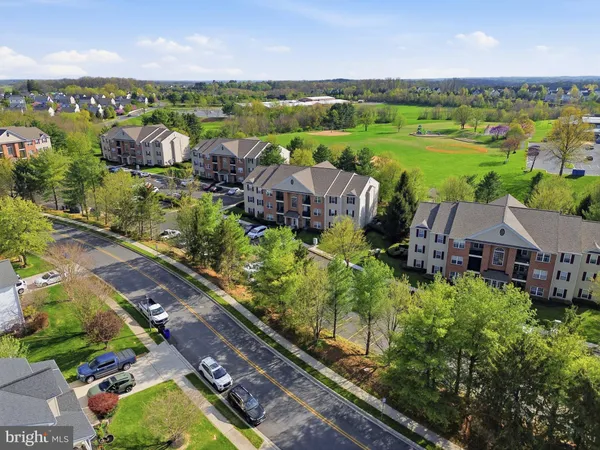 $239,900 | 3840 Normandy Drive, Unit 1B, Hampstead, MD 21074