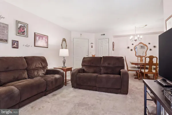 $239,900 | 3840 Normandy Drive, Unit 1B, Hampstead, MD 21074