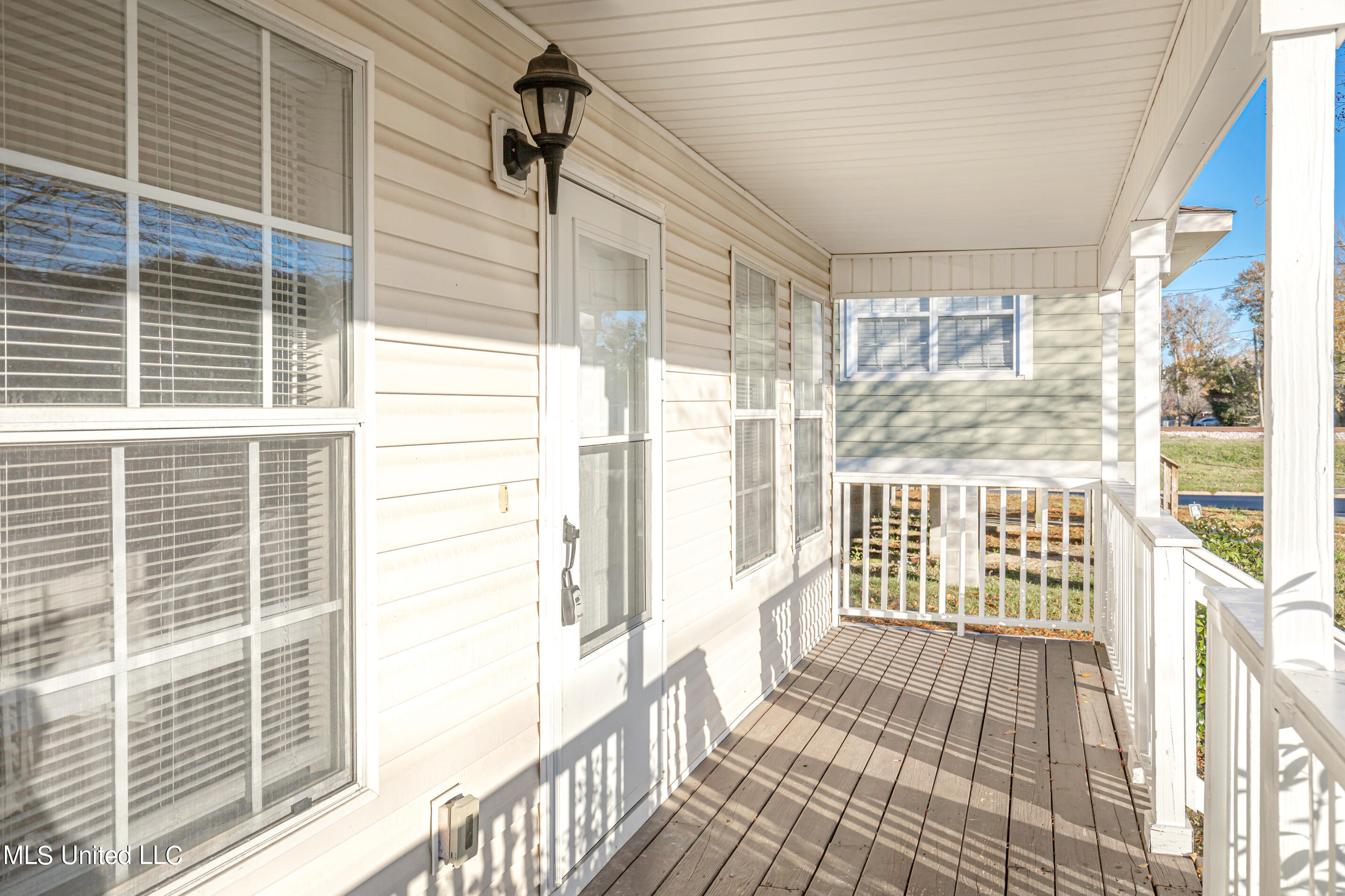 197 Bellman Street Biloxi, MS 39530 - Photo 8 of 42 IMG_4057