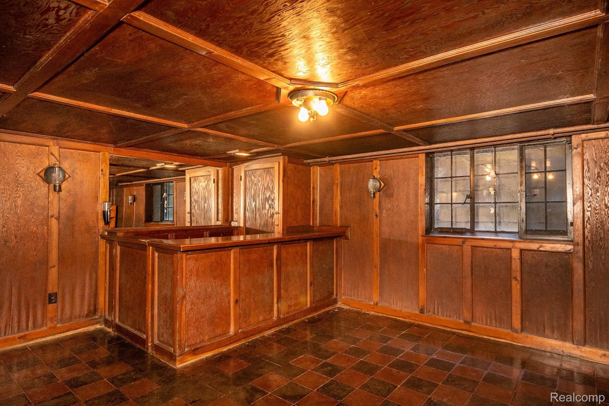 20240 Briarcliff Road Detroit, MI 48221 - Photo 24 of 28 RecRoom3.jpg