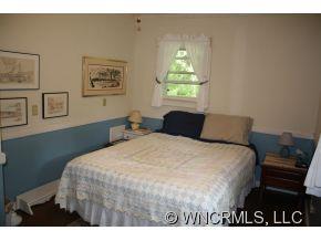4150 Howard Gap Road Saluda, NC 28773 - Photo 11 of 18 Gallery Image 11