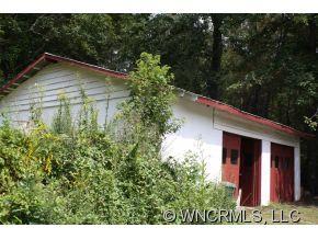 4150 Howard Gap Road Saluda, NC 28773 - Photo 14 of 18 Gallery Image 14