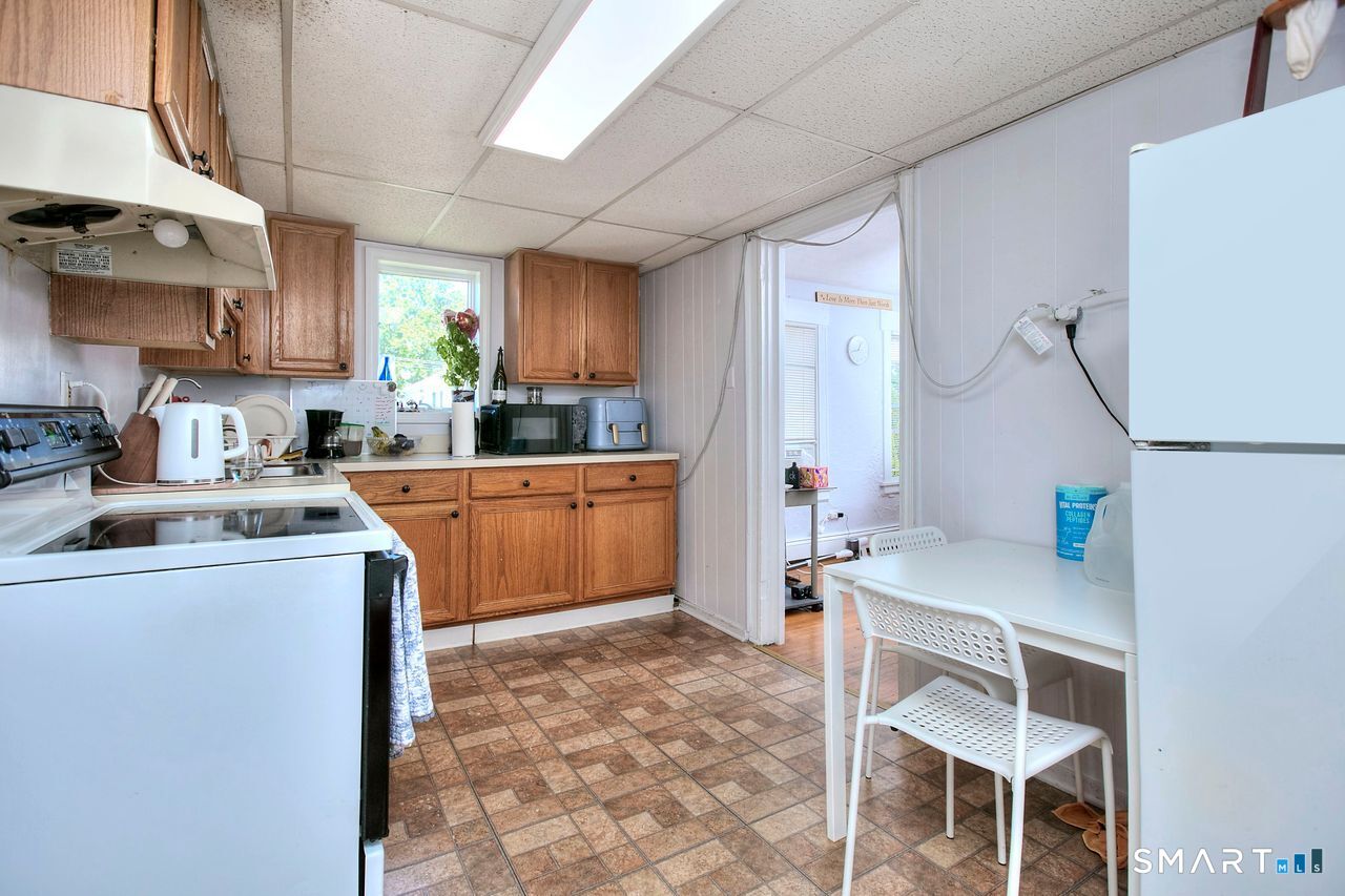 47 2nd Street Norwalk, CT 06855 - Photo 12 of 27 Gallery Image 12