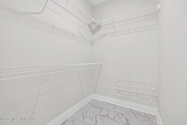 $350,000 | 3425 Kreunen Street, Nesbit, MS 38651
