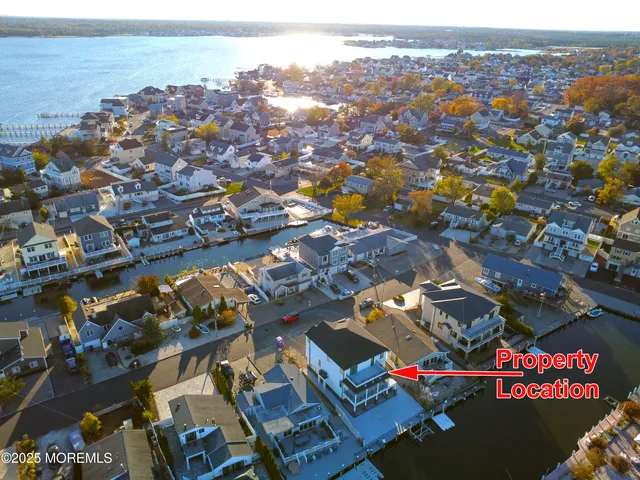 $1,895,000 | 316 Silver Lagoon Drive, Toms River, NJ 08753