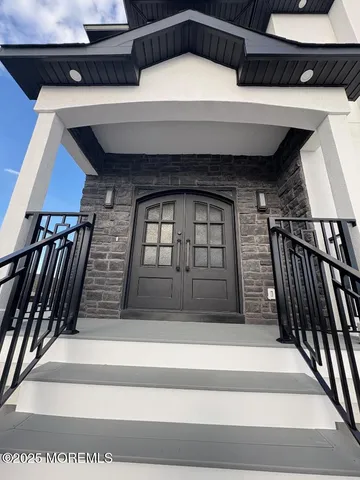 $1,895,000 | 316 Silver Lagoon Drive, Toms River, NJ 08753