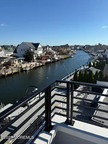 $1,895,000 | 316 Silver Lagoon Drive, Toms River, NJ 08753