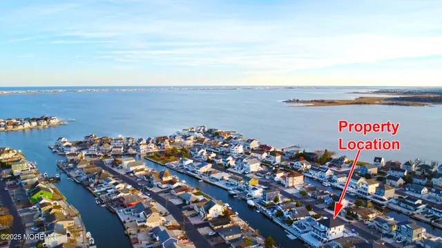 $1,895,000 | 316 Silver Lagoon Drive, Toms River, NJ 08753