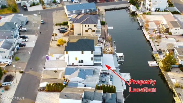 $1,895,000 | 316 Silver Lagoon Drive, Toms River, NJ 08753