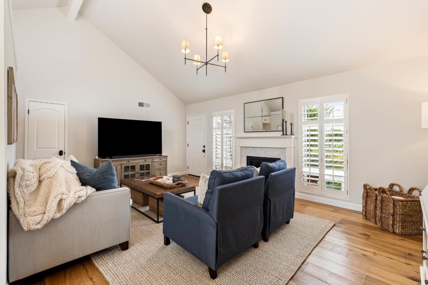 4000 Rio Road, Unit 49 Carmel, CA 93923 - Photo 5 of 26