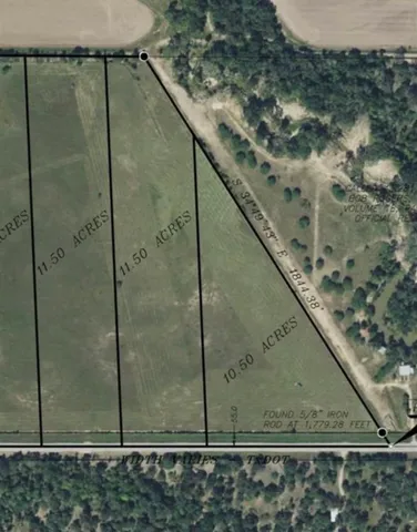 a view of a bathroom