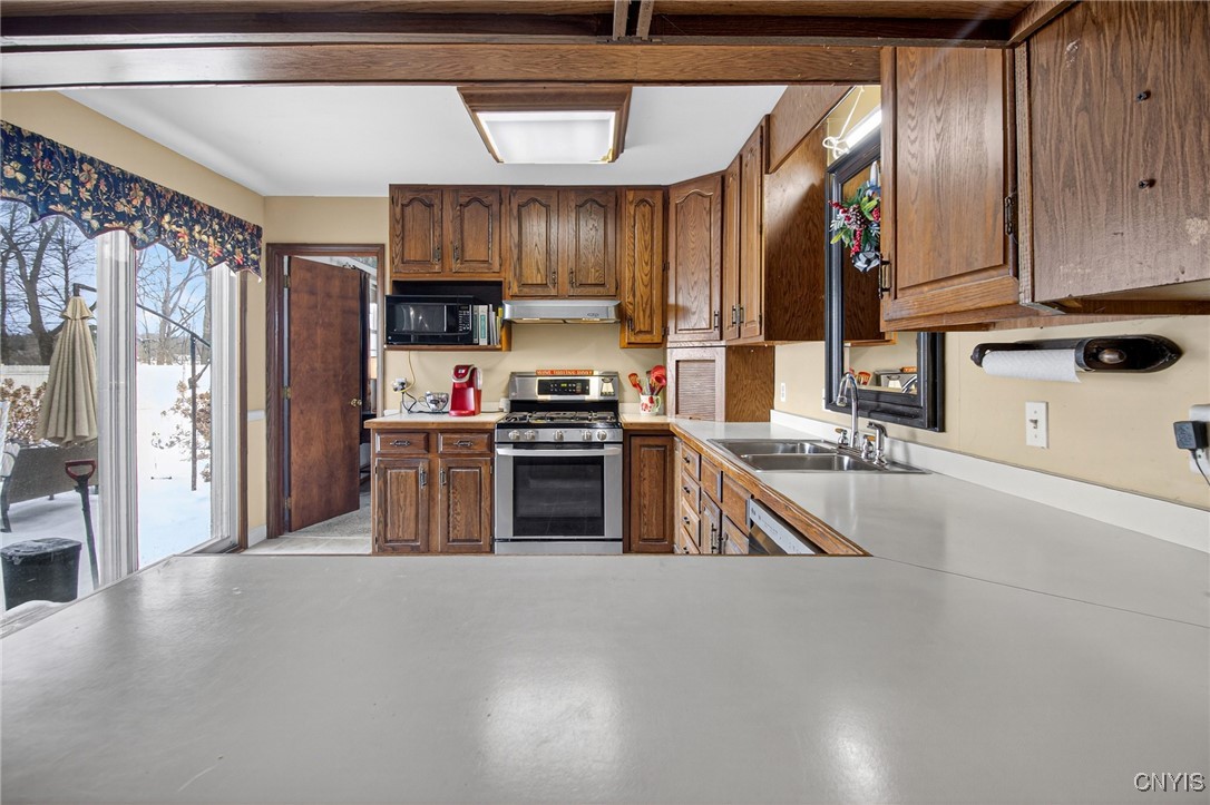 8311 Greenview Drive Rome, NY 13440 - Photo 14 of 46