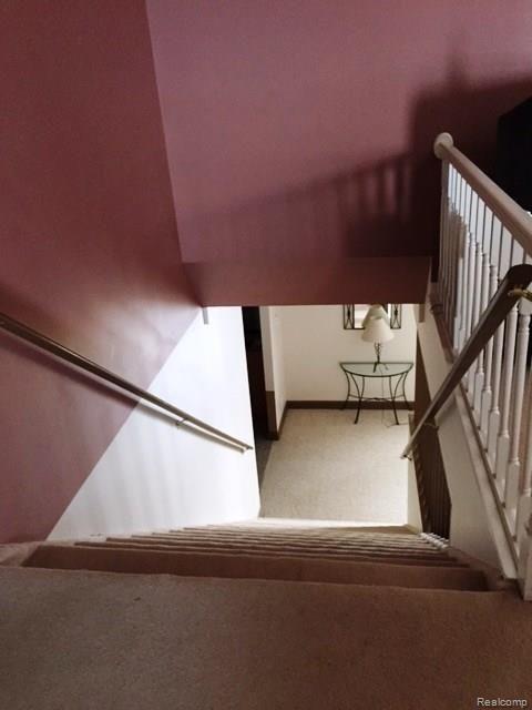 13849 Kimball Road Allenton, MI 48002 - Photo 16 of 19 Nice wide staircase