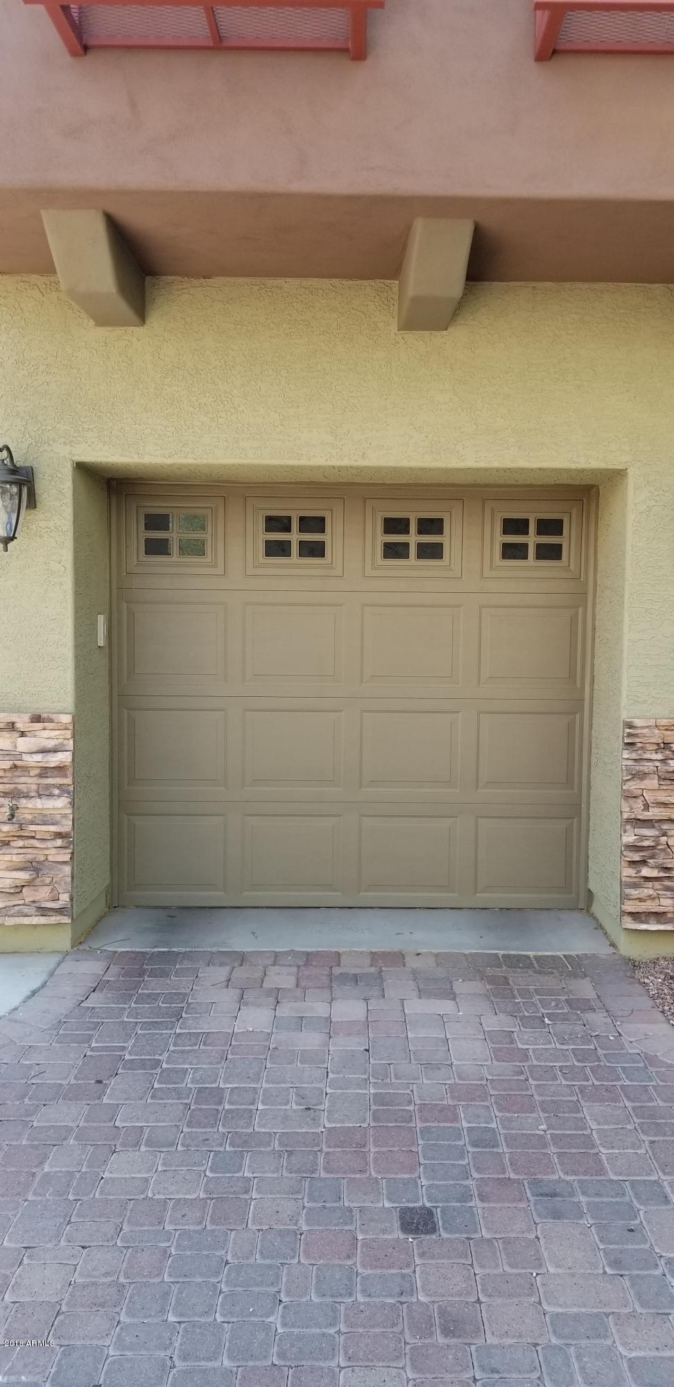 2150 East Bell Road, Unit 1115 Phoenix, AZ 85022 - Photo 4 of 20 One Car Garage