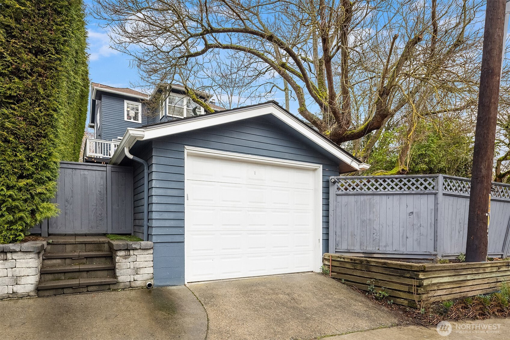 917 East Allison Street Seattle, WA 98102 - Photo 34 of 35