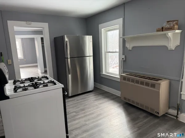 $1,695 | 139 North Main Street, Unit 2, Winchester, CT 06098