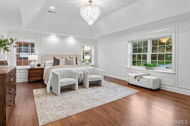 $2,695,000 | 61 Lake Forest Drive, St. Louis, MO 63117