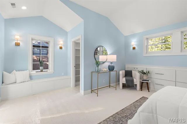 $2,695,000 | 61 Lake Forest Drive, St. Louis, MO 63117