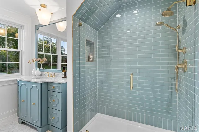 $2,695,000 | 61 Lake Forest Drive, St. Louis, MO 63117